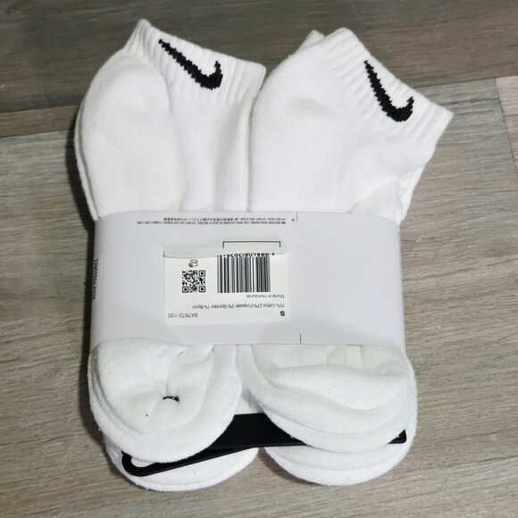 NWT Nike Youth Ankle Socks (6-Pack) | Size 3Y–5Y - Picture 3 of 4